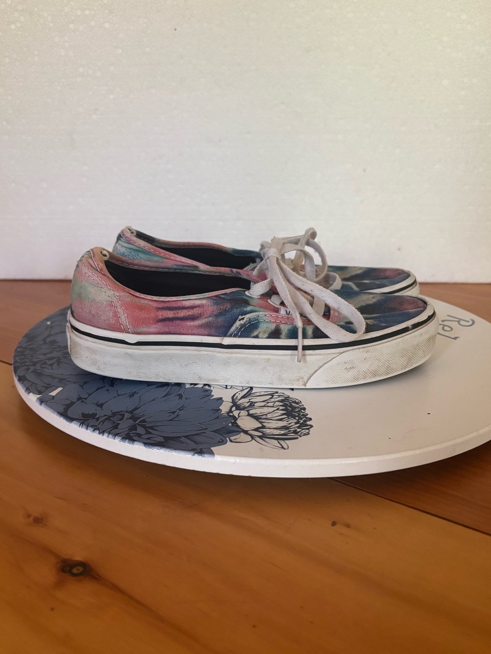 Vans Authentic Tie Dye Canvas Sneakers Size 5 Women